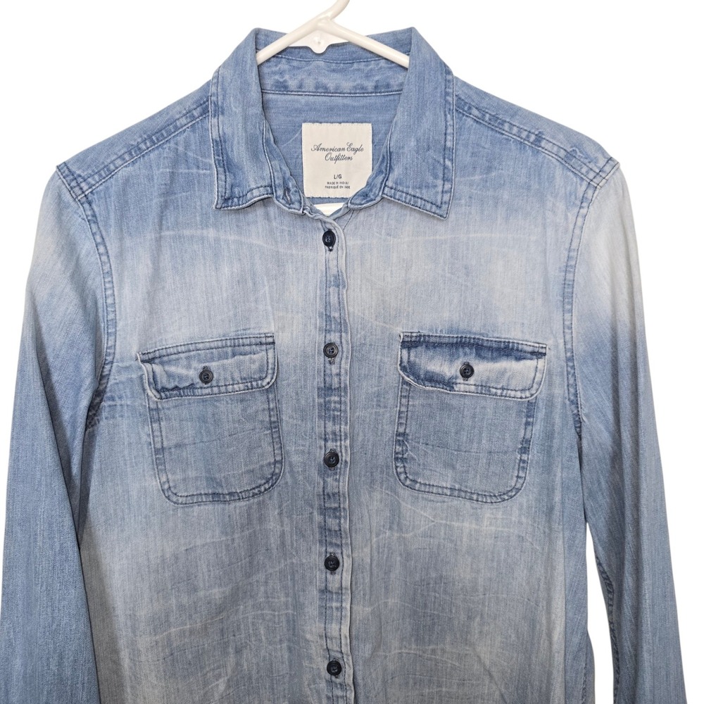 American Eagle Womens Large Blue Denim Chambray Ombre Button Down Shirt L/G - Picture 3 of 9
